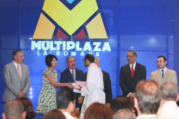 Grupo Ramos inaugura centro comercial Multiplaza La Romana